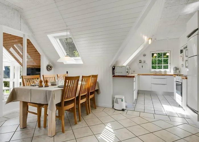 Feriehus C11220-Hemmet-Raevekrogen-46 *